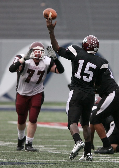 助运动员从 助运动员从