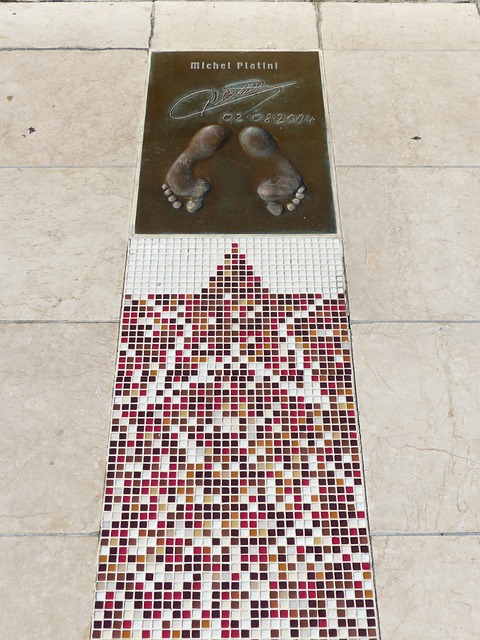 中国作为多 中国作为多